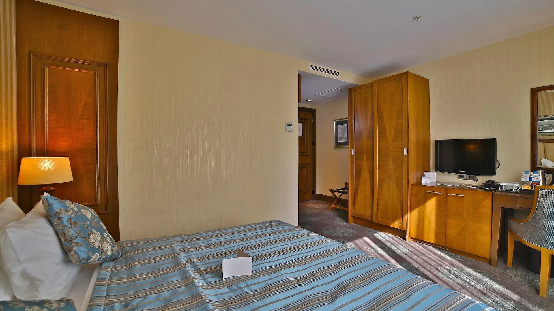 Adelmar Hotel Istanbul Sisli 4*,